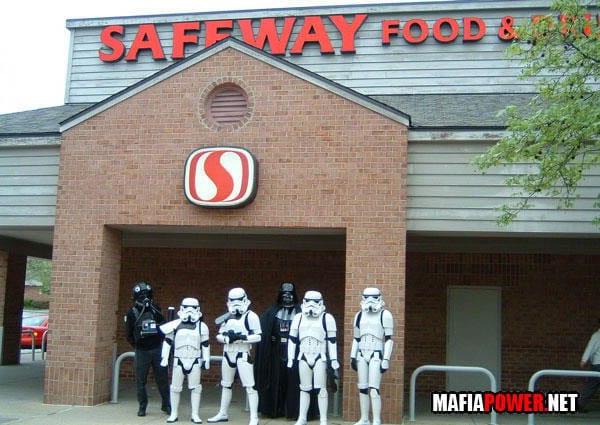 Darth Vader trollando no supermercado (6)