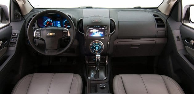 interiror S10 2014 interiror S10 2014