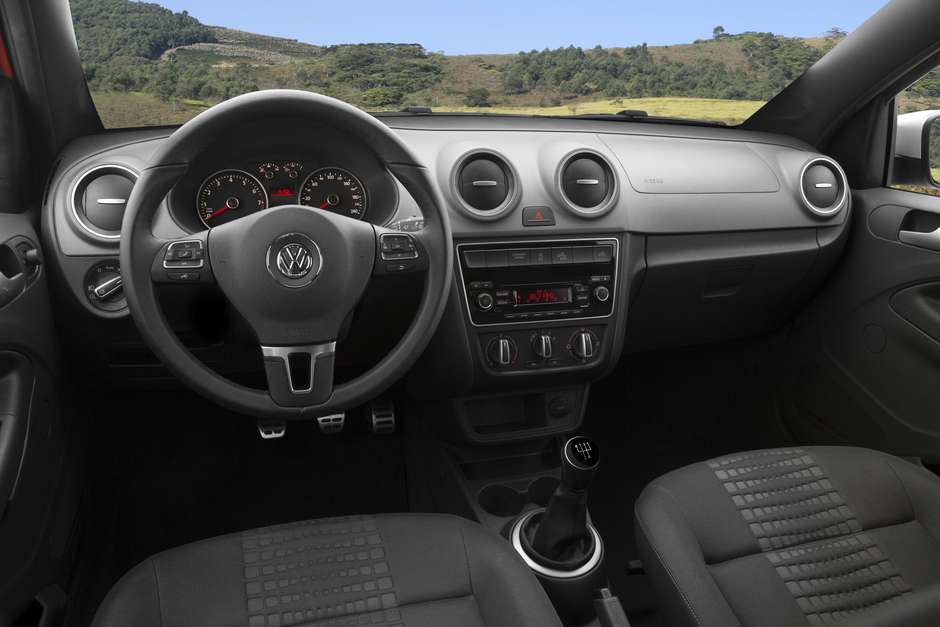 interior Saveiro Cross 2015