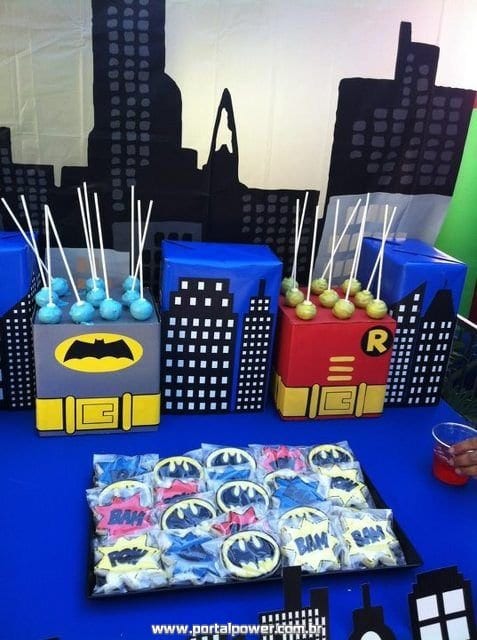 20 Bolos do Batman em Pasta Americana + Festa Aniversário 22 Mesa Batman
