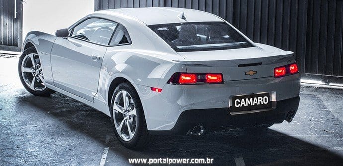 Chevrolet Camaro 2015 - 2016 | Fotos e preços 5 escapamento-duplo-traseira-camaro-2014