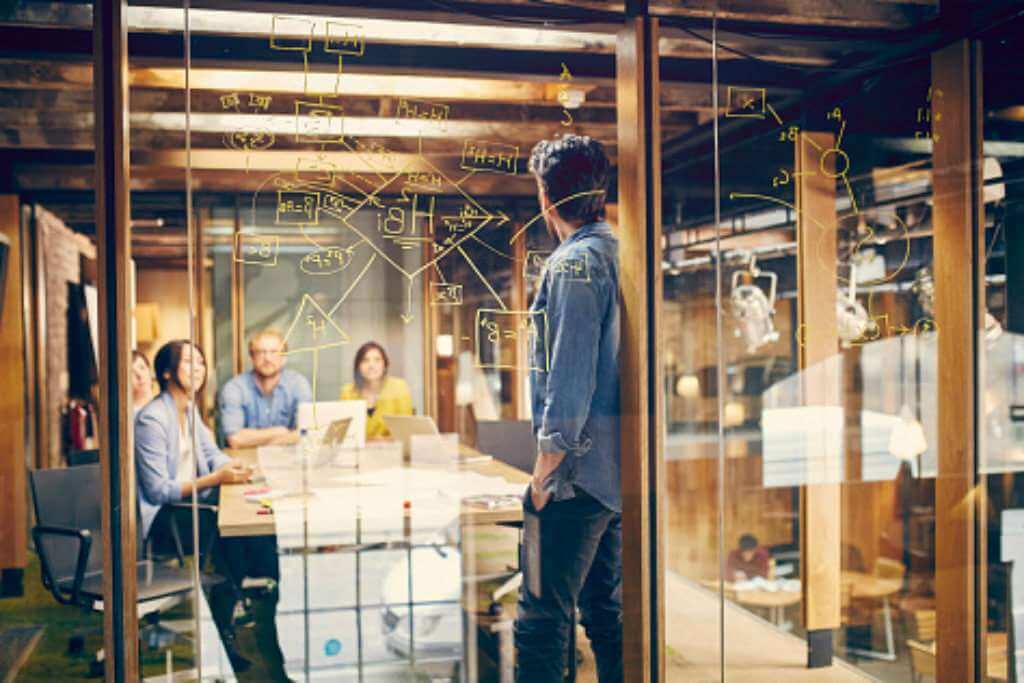 4 coisas que todo Líder precisa aprender 3 lider (1)