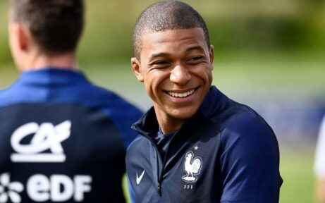 Kylian-Mbappé-France-Wallpaper-15-scaled-scaled