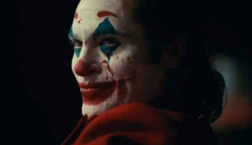 Coringa 2019 Wallpapers HD: Papel de Parede do Joker para Celular e Computador 19 Coringa encarando