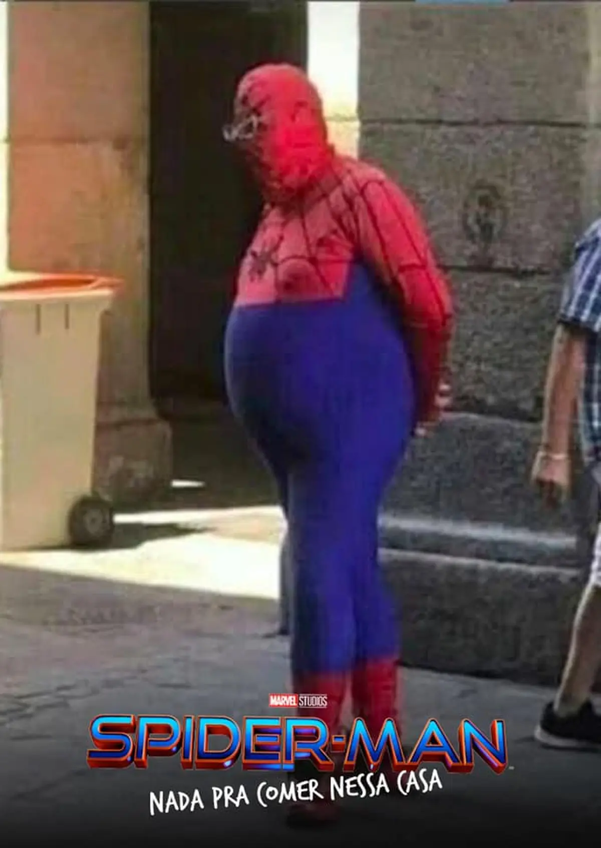 Homem Aranha nada pra comer nessa casa