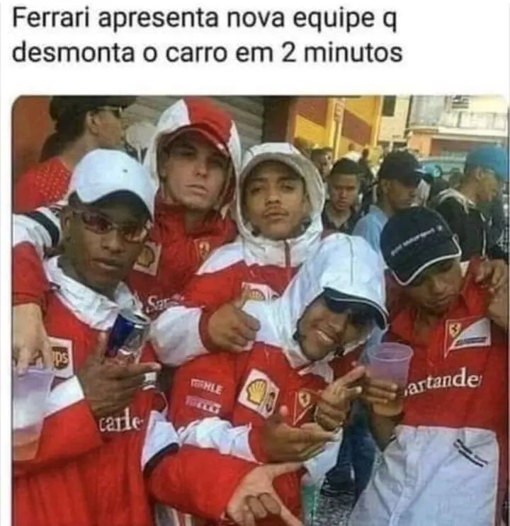 Ferrari apresenta equipe que desmonta carro em minutos