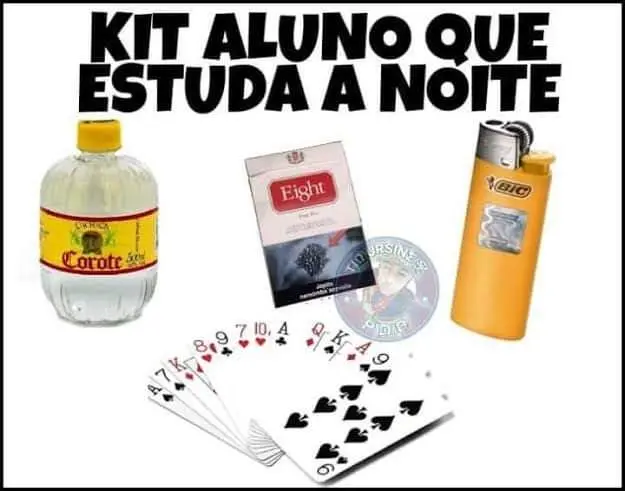 Kit aluno que estuda a noite