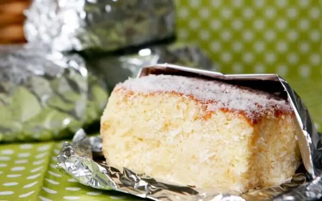 Bolo de coco gelado Bolo de coco gelado