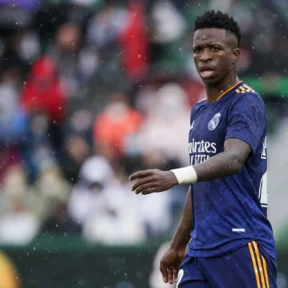 VINICIUS JUNIOR – PAPEL DE PAREDE - WALLPAPERS CELULAR E PC 35 Vinicius Jr Wallpaper