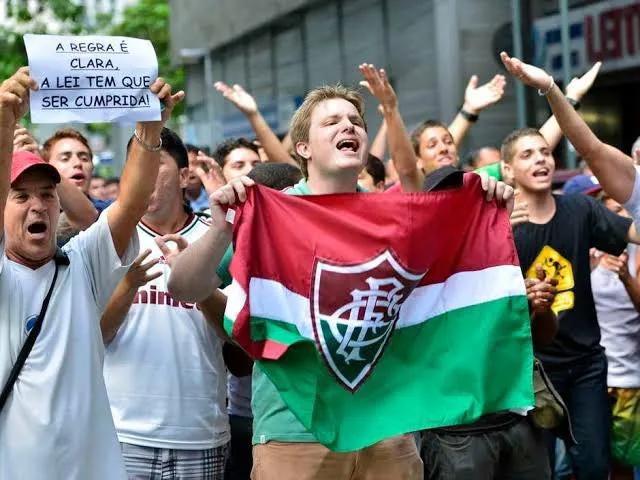 Torcedores do fluminense